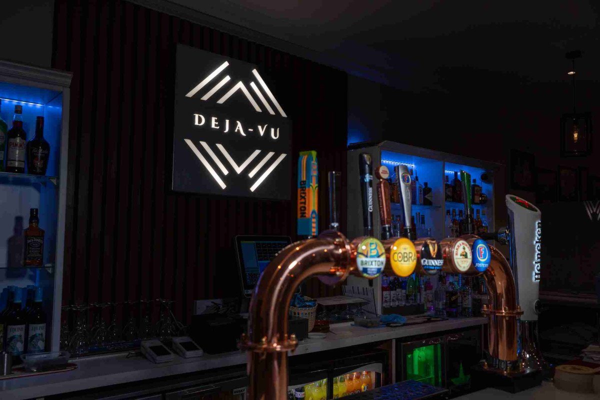 Deja-Vu Restaurant