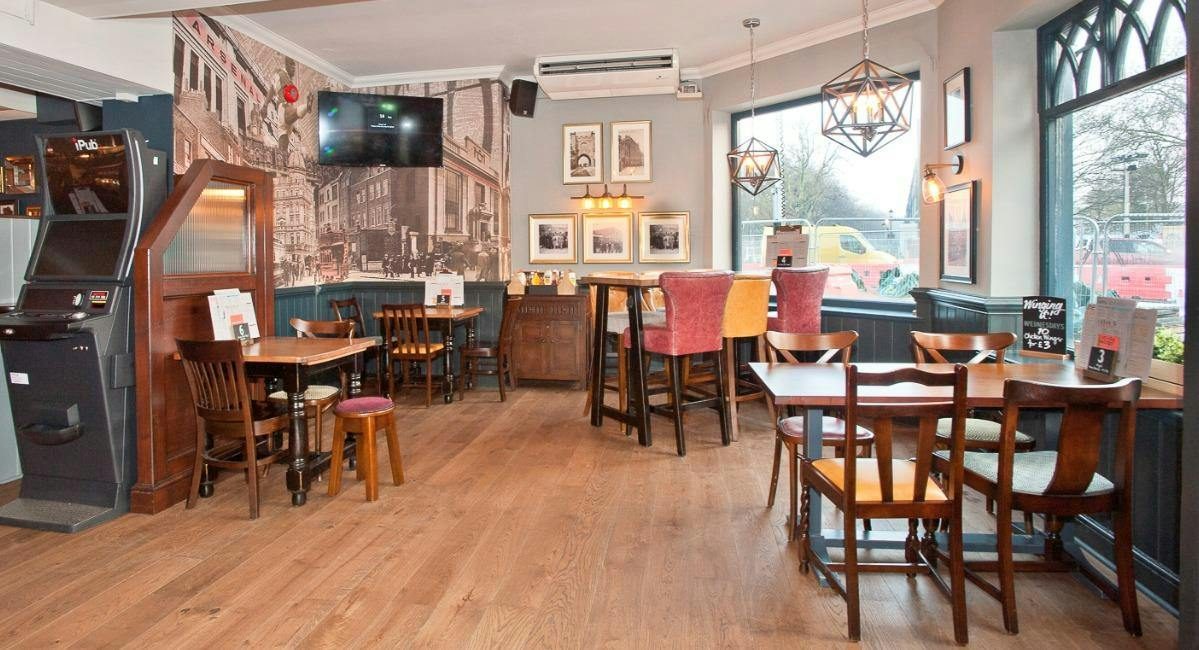 The Famous Cock Tavern